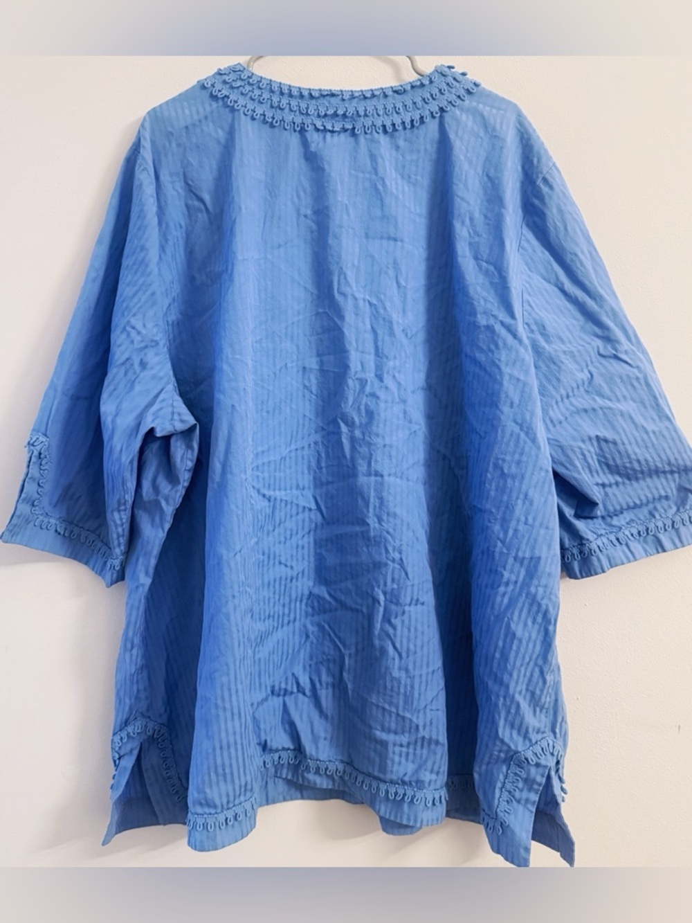 Liz & Me Women's Blue Embroidered Tunic Top Relaxed Fit Lightweight Plus Size 4X - Picture 3 of 5